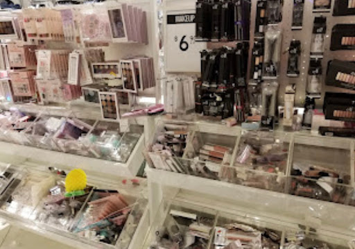 Clothing Store «Forever 21», reviews and photos, 13000 Folsom Blvd #607, Folsom, CA 95630, USA