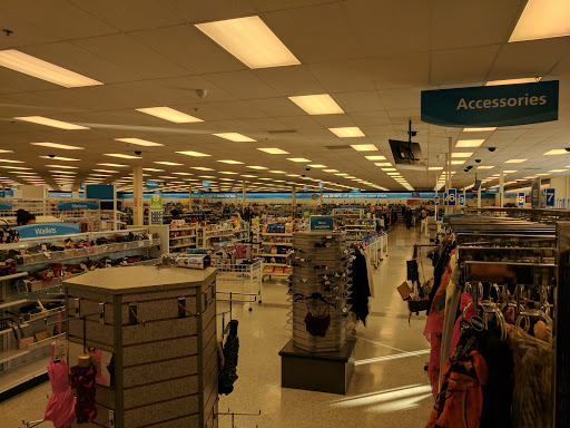 Clothing Store «Ross Dress for Less», reviews and photos, 620 Triangle Shopping Center, Longview, WA 98632, USA