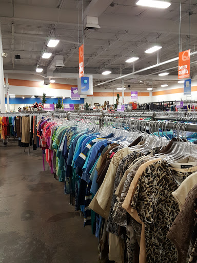 Thrift Store «16th & Indian School Goodwill Retail Store, Donation Center & Career Center», reviews and photos, 4005 N 16th St, Phoenix, AZ 85016, USA