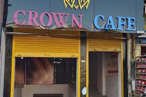 Crown cafe image