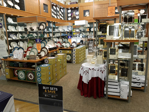 Bed Bath & Beyond image 4