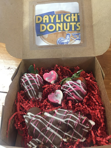 Donut Shop «Daylight Donuts», reviews and photos, 7 Bruce St, Morrilton, AR 72110, USA