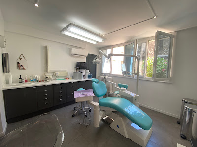 Docteur Lelia MERIA Dentiste à Marseille