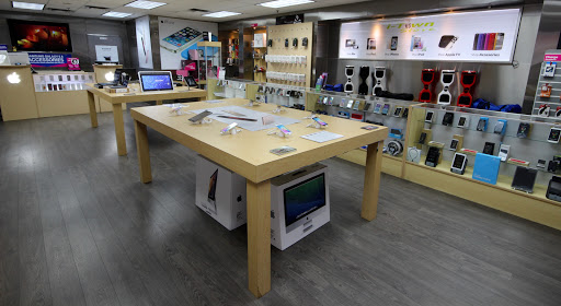 Electronics Store «I-Town Store», reviews and photos, 217 SE 1st St, Miami, FL 33131, USA