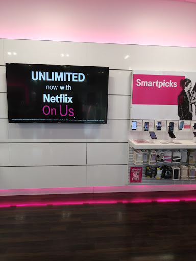 Cell Phone Store «T-Mobile», reviews and photos, 8937 Washington Blvd Suite 303, Pico Rivera, CA 90660, USA
