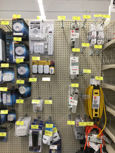 Hardware Store «Harbor Freight Tools», reviews and photos, 1019 N State College Blvd, Anaheim, CA 92806, USA