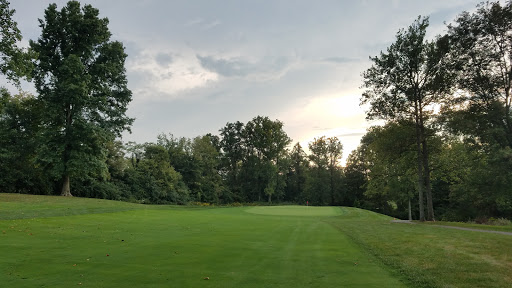 Golf Course «Vineyard Golf Course», reviews and photos, 600 Nordyke Rd, Cincinnati, OH 45255, USA