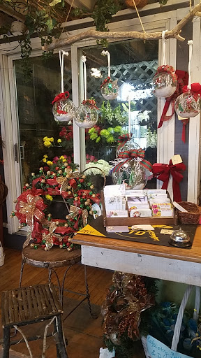 Florist «West Sayville Flowers», reviews and photos, 104 Montauk Hwy, West Sayville, NY 11796, USA