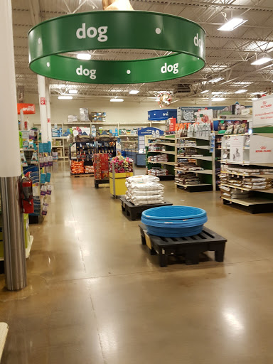 Pet Supply Store «PetSmart», reviews and photos, 2216 E Springs Dr, Madison, WI 53704, USA