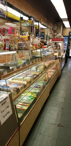 Nut Store «Peanut Shoppe Main Street», reviews and photos, 24 S Main St, Memphis, TN 38103, USA