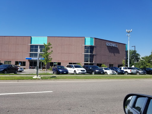 Thrift Store «Goodwill Brooklyn Park Outlet», reviews and photos