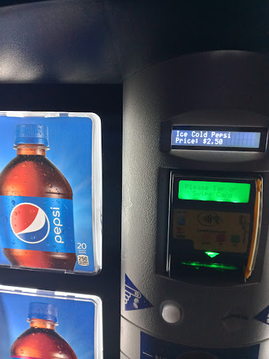 Computer Store «Apple El Paseo Village», reviews and photos, 73445 El Paseo, Palm Desert, CA 92260, USA