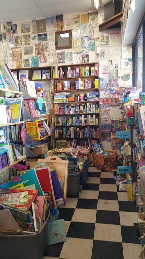 Book Store «Wonder Book & Video», reviews and photos, 1306 W Patrick St, Frederick, MD 21703, USA