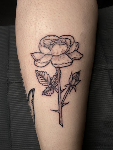 Explore knife tattoo ideas, creative tattoo ideas in Ypsilanti, available at Michigan Avenue Tattoo & Piercing