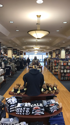 Book Store «Yale University Bookstore», reviews and photos, 77 Broadway, New Haven, CT 06511, USA
