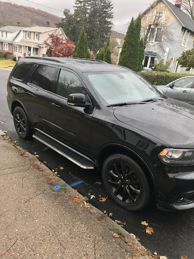 Chrysler Dealer «Larchmont Chrysler Jeep Dodge», reviews and photos, 2533 Boston Post Rd, Larchmont, NY 10538, USA