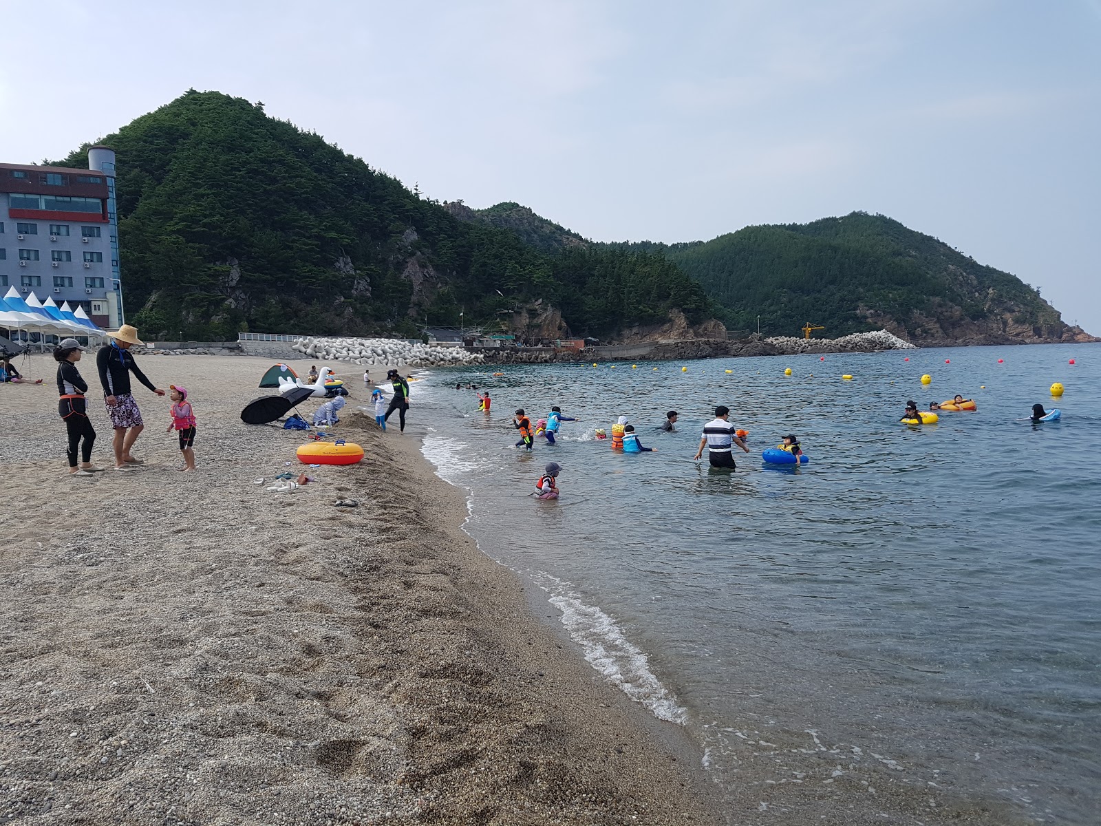 Foto av Nagok Beach med hög nivå av renlighet