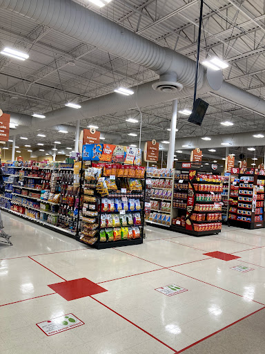 Supermarket «Giant Eagle Supermarket», reviews and photos, 21593 Lorain Rd, Fairview Park, OH 44126, USA