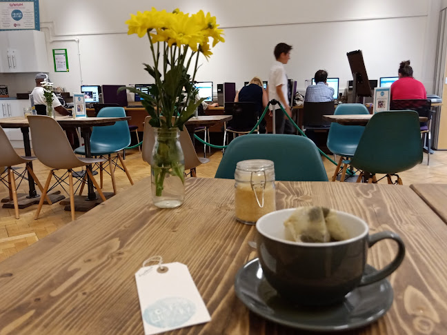 Cafe In The Library - Watford