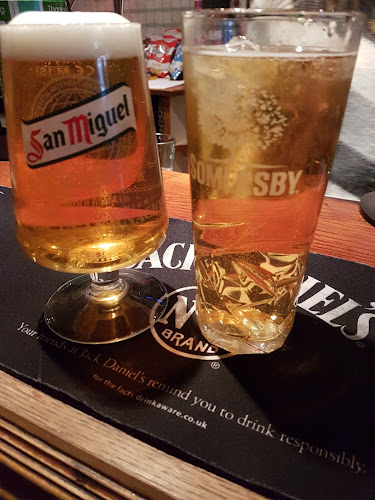 The Sandringham - Pub