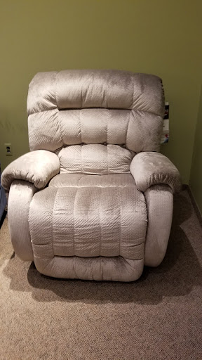 Furniture Store «Art Van Furniture - Clinton Township», reviews and photos, 33801 Gratiot Ave, Charter Twp of Clinton, MI 48035, USA