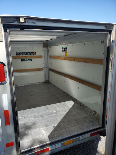 Truck Rental Agency «U-Haul Moving & Storage of Alafaya», reviews and photos, 11815 E Colonial Dr, Orlando, FL 32826, USA