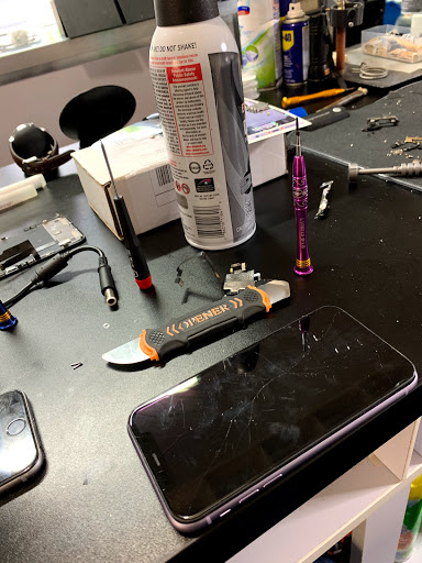 Cell Phone Store «Phone Geek Cellular Repair», reviews and photos, 6125 S Sheridan Rd, Tulsa, OK 74133, USA