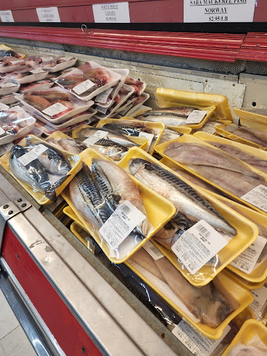 Asian Grocery Store «Hong Phat Food Center», reviews and photos, 101 SE 82nd Ave, Portland, OR 97216, USA