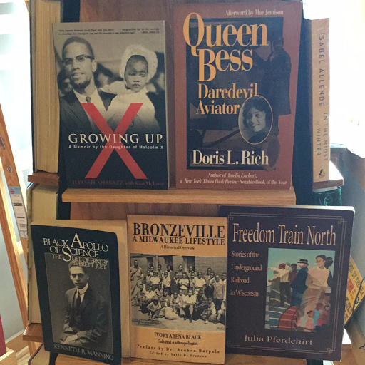 Book Store «Voyageur Book Shop», reviews and photos, 2212 S Kinnickinnic Ave, Milwaukee, WI 53207, USA