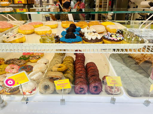 Donut Shop «Sarah Donuts», reviews and photos, 5860 Jimmy Carter Blvd #155, Norcross, GA 30071, USA