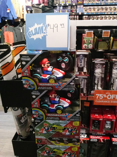 Gift Shop «ThinkGeek», reviews and photos, 401 NE Northgate Way, Seattle, WA 98125, USA