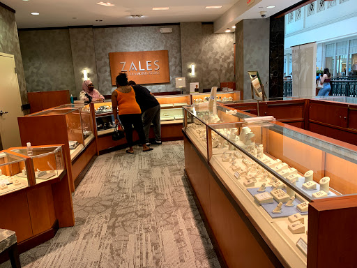 Jewelry Store «Zales», reviews and photos, 160 N Gulph Rd, King of Prussia, PA 19406, USA
