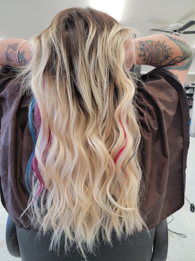 M Capelli Salon 43130