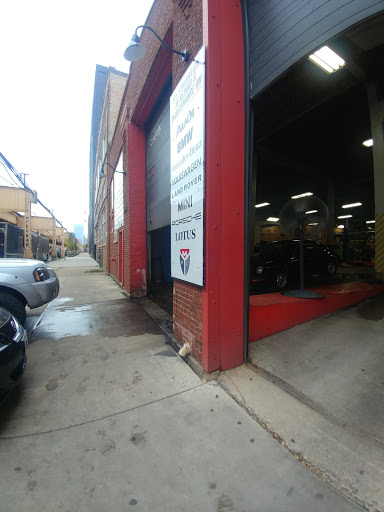 Auto Repair Shop «Midwest Performance Cars», reviews and photos, 1385 W Lake St, Chicago, IL 60607, USA