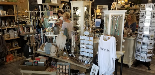 Shopping Mall «Westgate Centre», reviews and photos, 12320 Olive Blvd, Creve Coeur, MO 63141, USA