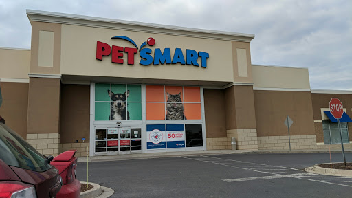 Pet Supply Store «PetSmart», reviews and photos, 144 Retail Commons Pkwy, Martinsburg, WV 25403, USA