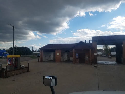Car & Semi Truck Self Wash en Canton