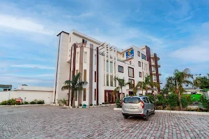 Hotel Comfort Inn Rishikesh image