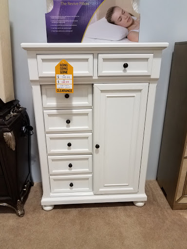 Furniture Store «Value City Furniture», reviews and photos, 3355 Mall Loop Dr, Joliet, IL 60431, USA