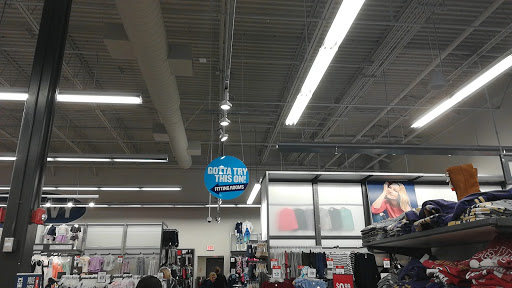Clothing Store «Old Navy», reviews and photos, 19401 Alderwood Mall Pkwy, Lynnwood, WA 98036, USA