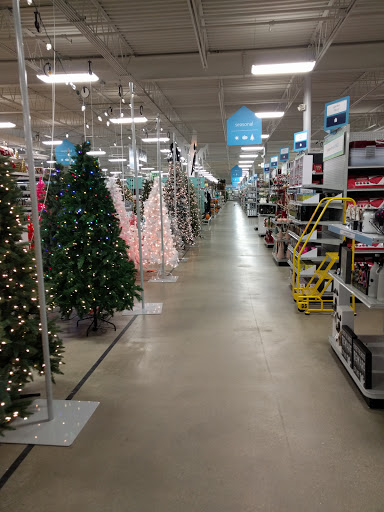 Home Goods Store «At Home», reviews and photos, 4620 Stadium Dr, Kalamazoo, MI 49008, USA