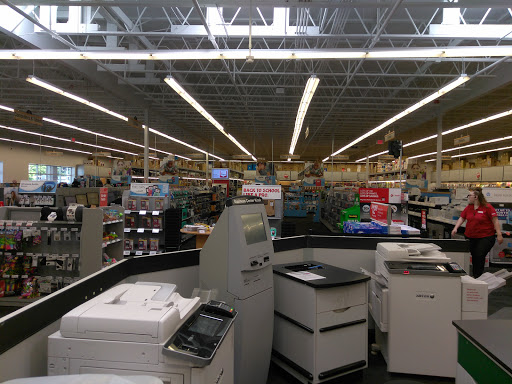 Office Supply Store «Staples», reviews and photos, 158 SW 148th St, Burien, WA 98166, USA