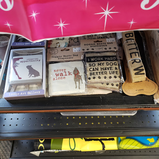 Pet Supply Store «Dog Daze Pet Shop», reviews and photos, 309 S Main St, North Syracuse, NY 13212, USA