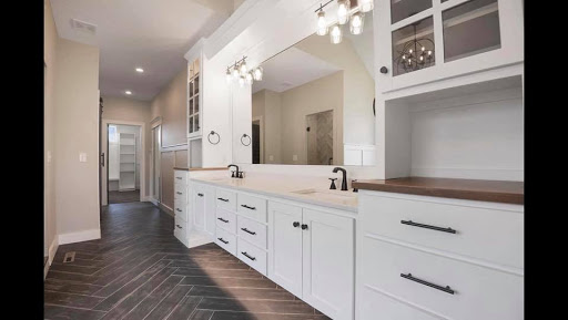 Cabinet Maker «CUSTOM CABINETS BY LAWRENCE CONSTRUCTION INC», reviews and photos, 1427 Merriam Ln, Kansas City, KS 66103, USA