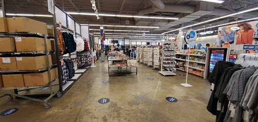 Clothing Store «Old Navy», reviews and photos, 3131 E Main St, Mohegan Lake, NY 10547, USA