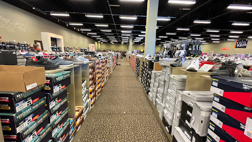 Shoe Store «DSW Designer Shoe Warehouse», reviews and photos, 2571 W Osceola Pkwy, Kissimmee, FL 34741, USA