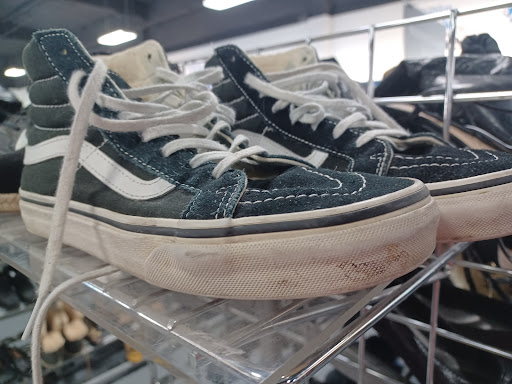 Thrift Store «Goodwill», reviews and photos, 340 S Fair Oaks Ave, Pasadena, CA 91105, USA