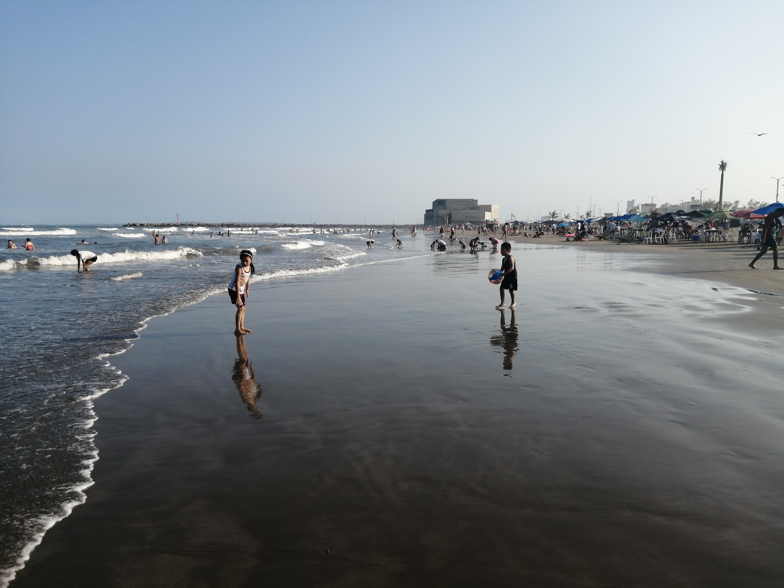 Playa Boca Del Rio'in fotoğrafı - rahatlamayı sevenler arasında popüler bir yer