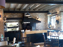 Atmosphère du Café et restaurant de grillades La pierre à feu à Cherbourg-en-Cotentin - n°8