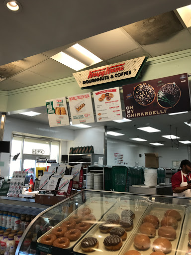 Bakery «Krispy Kreme Doughnuts», reviews and photos, 4302 Tacoma Mall Blvd, Tacoma, WA 98409, USA